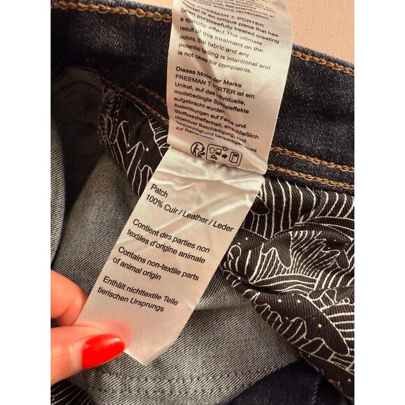 Freeman T. Porter Slim Fit Jeans — Large (Dark Wash) - Picture 8 of 13